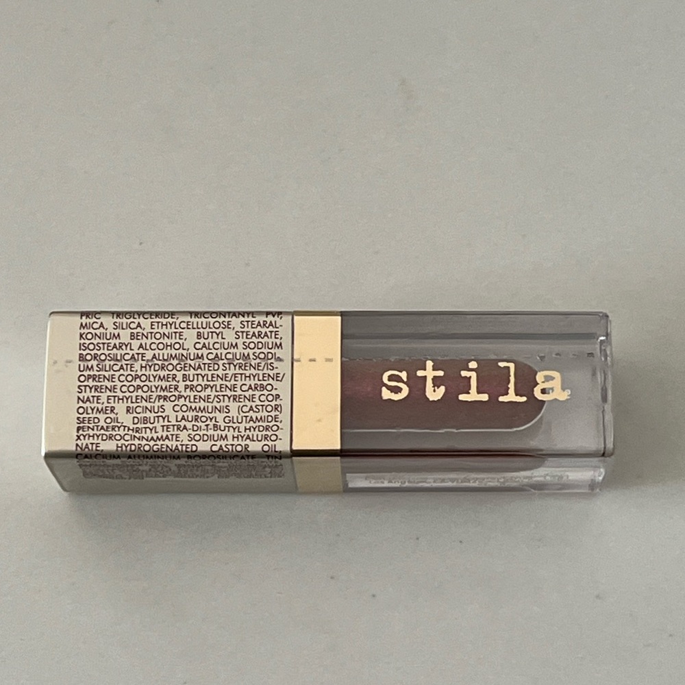 Mini stila  lip gloss in color elevator pitch